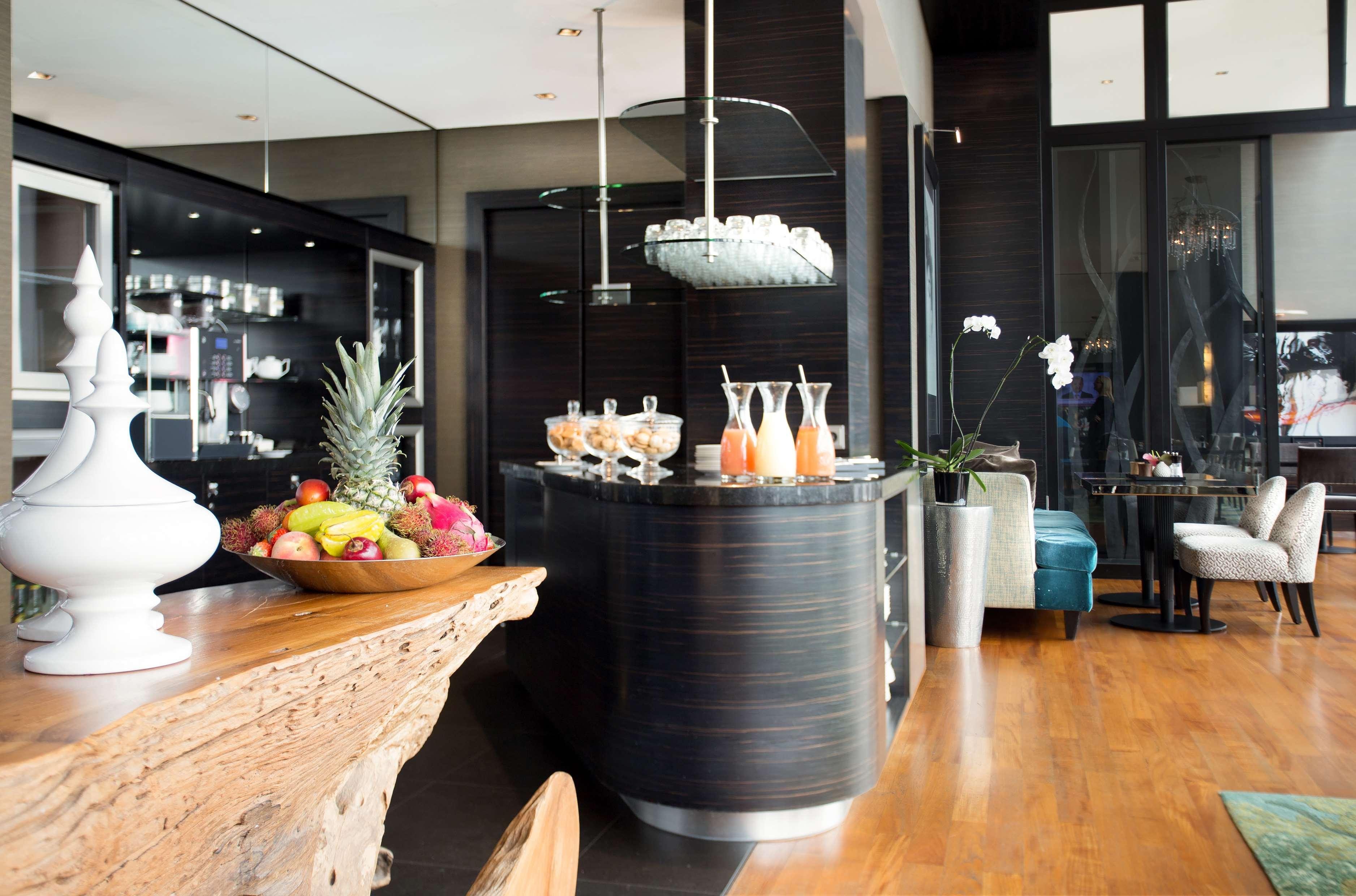 Hyatt Regency Dusseldorf Hotel Exterior foto A kitchen