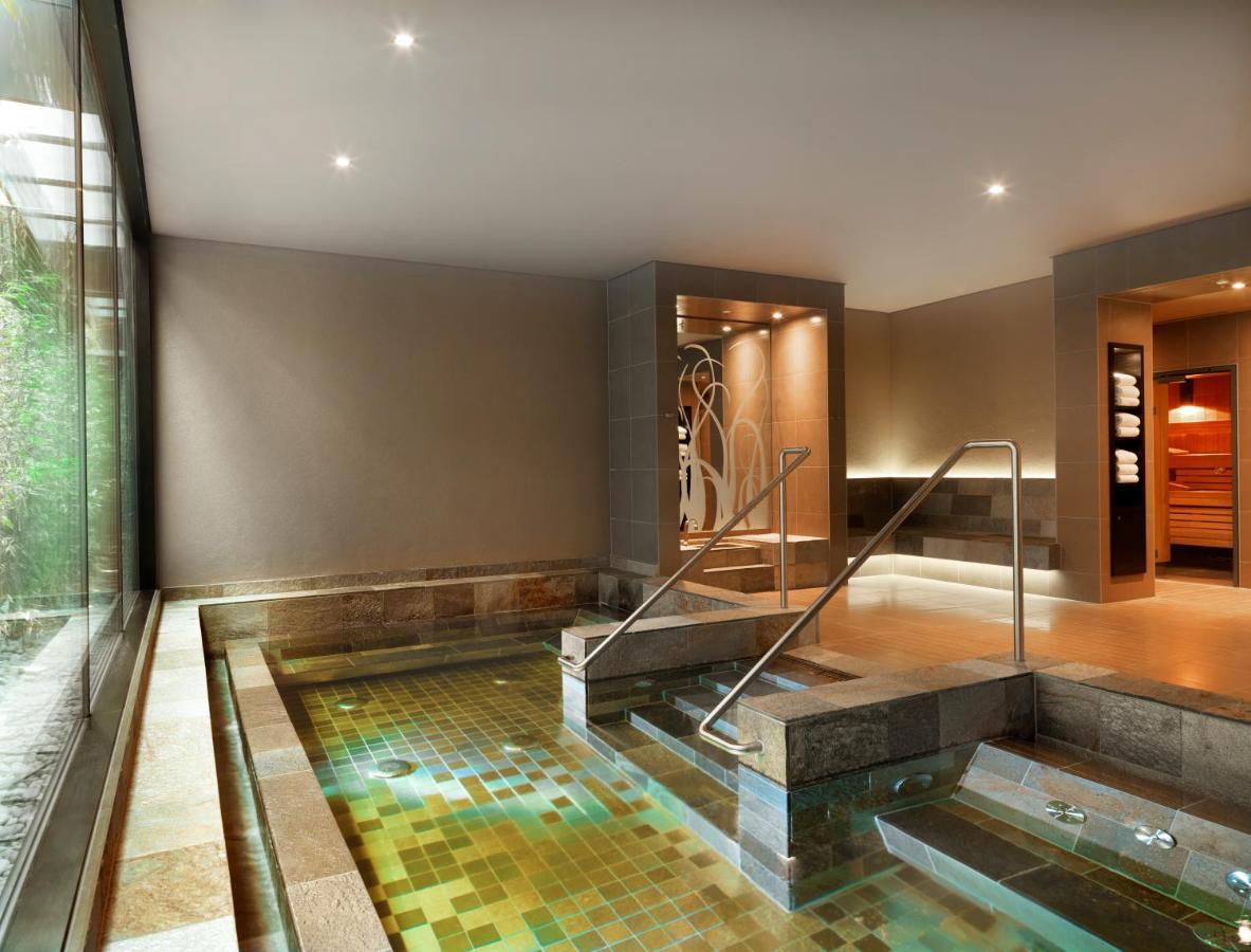 Hyatt Regency Dusseldorf Hotel Exterior foto A modern onsen in Tokyo
